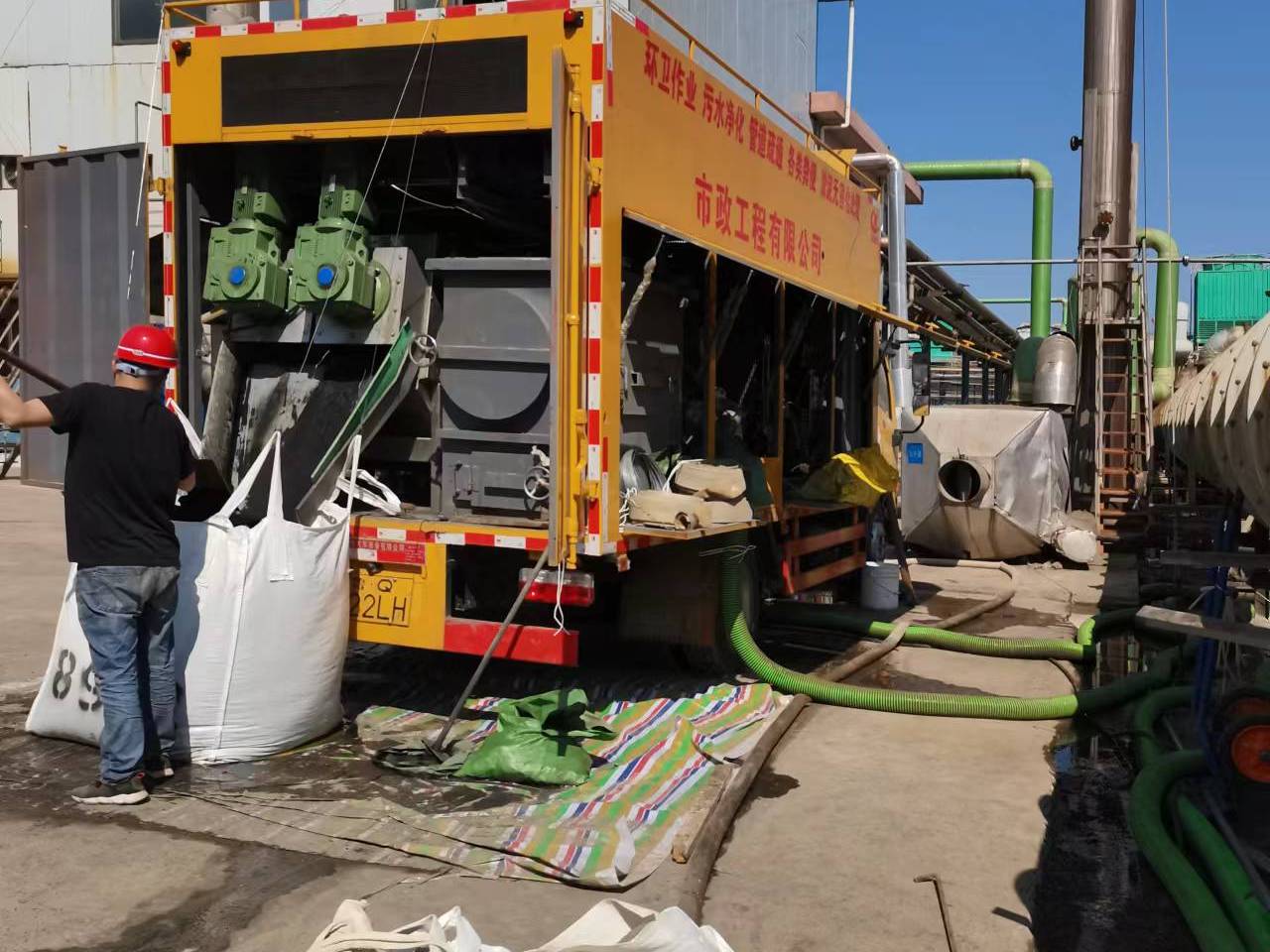 凤台淤泥压干处理